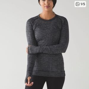 lululemon athletica Women's Long-Sleeve Heathered Crew in Charcoal/Black